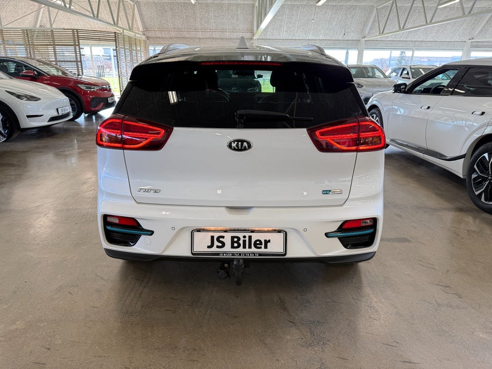 Kia e-Niro 64 Advance 5d