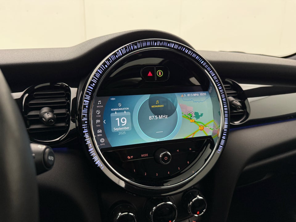 MINI Cooper SE Edition Premium Plus 3d