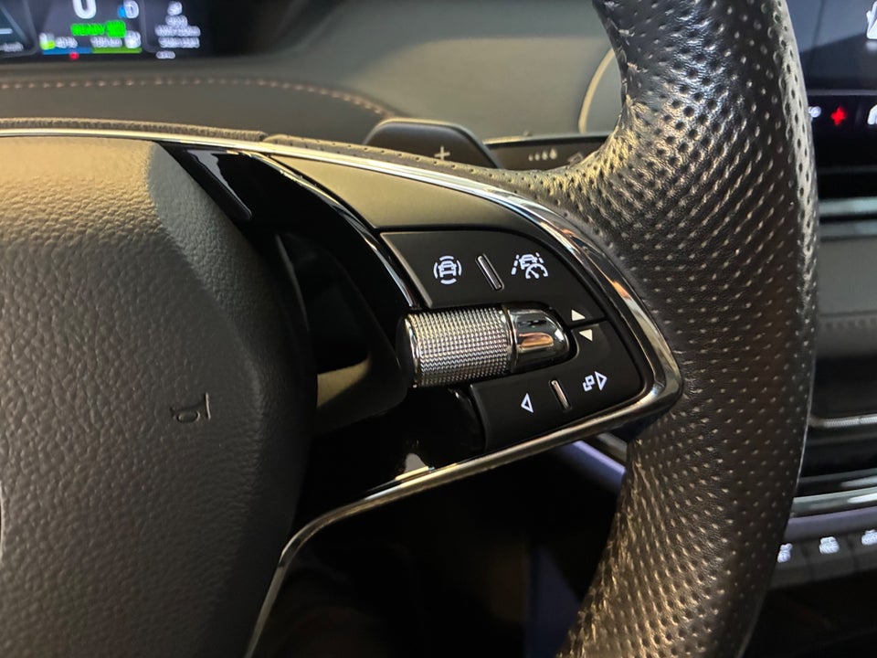 Skoda Enyaq 80 iV Suite 5d