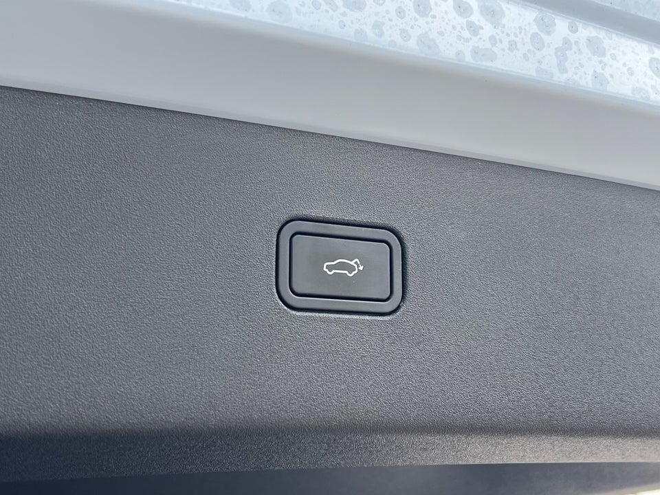 Volvo EX30 Extended Range Plus 5d