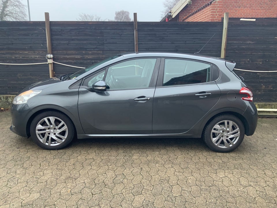 Peugeot 208 1,2 VTi Active ESG 5d