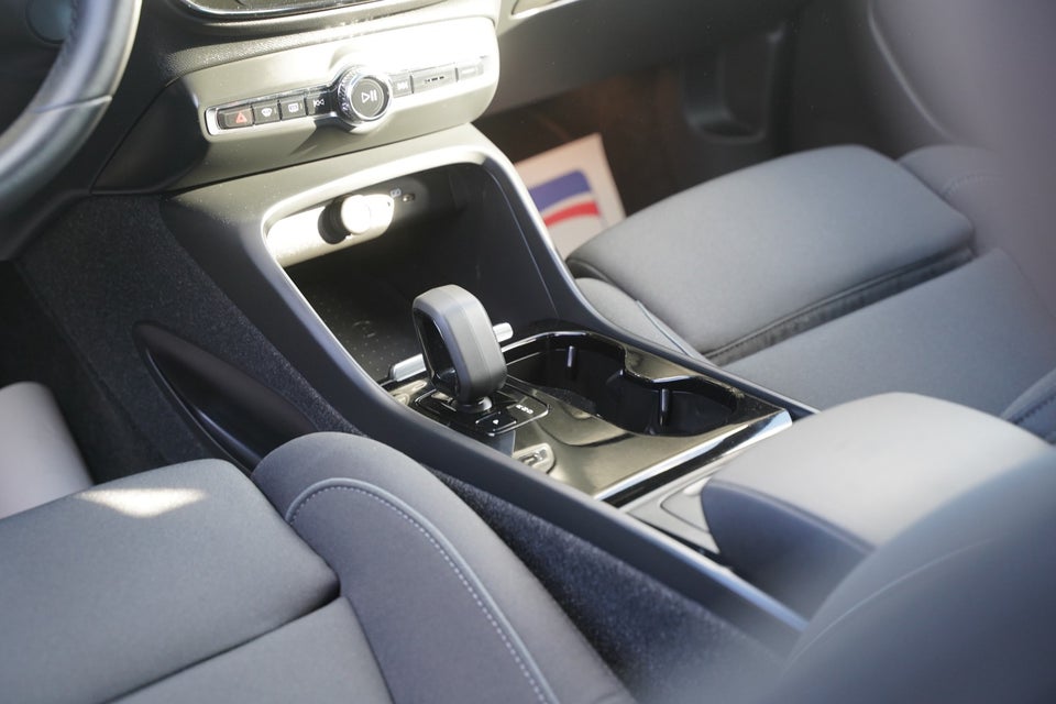 Volvo XC40 P6 ReCharge Core 5d