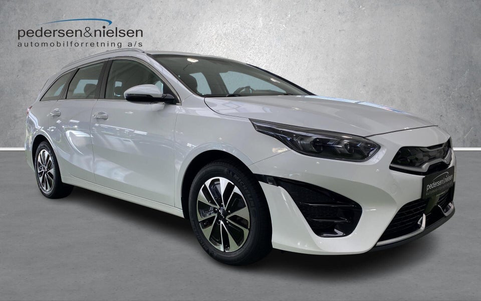 Kia Ceed 1,6 PHEV Upgrade Premium SW DCT 5d