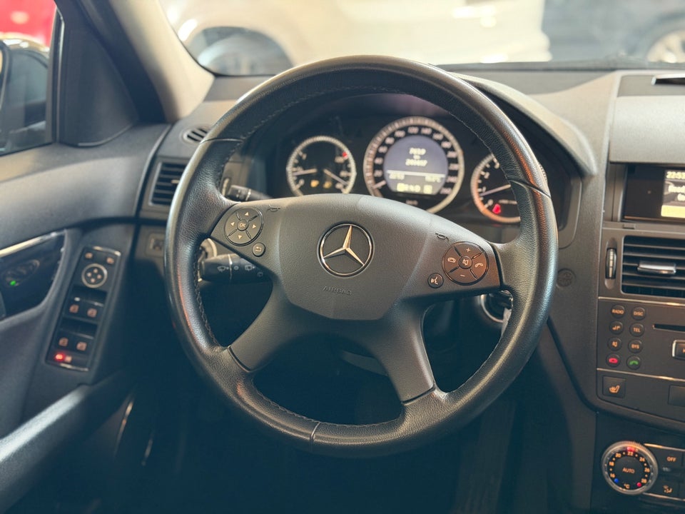 Mercedes C230 2,5 V6 Avantgarde aut. 4d