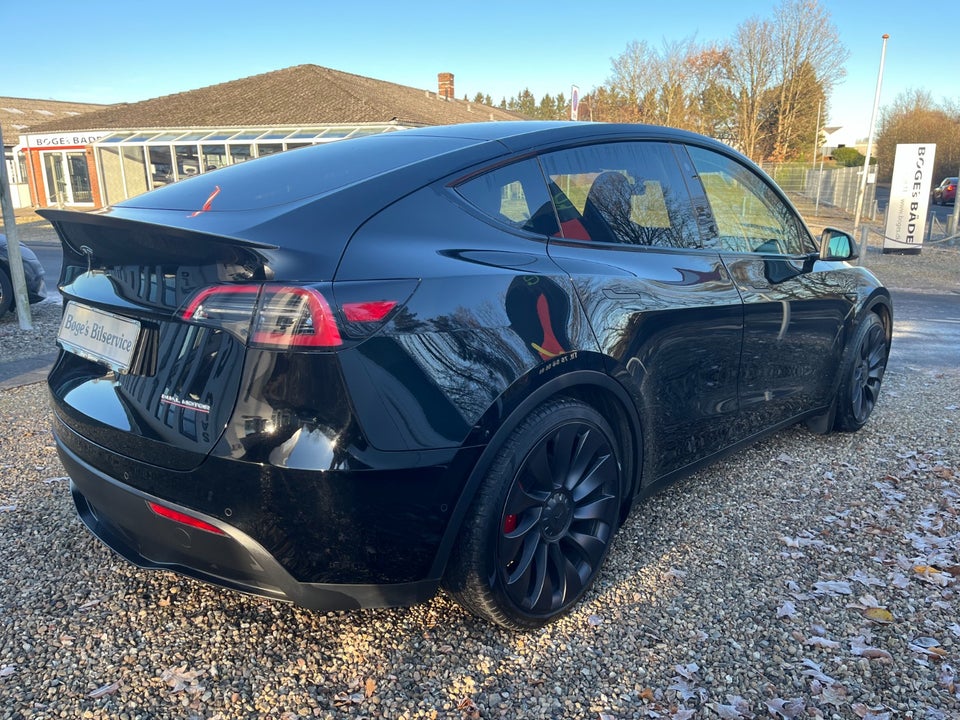 Tesla Model Y Performance AWD 5d
