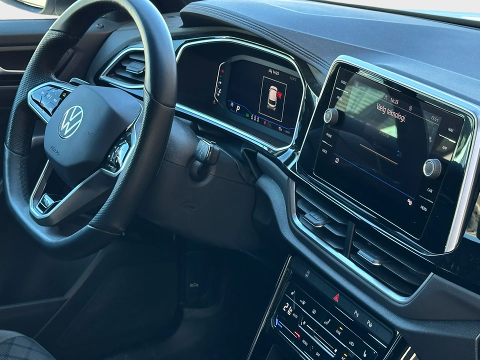 VW T-Roc 1,5 TSi 150 R-line DSG 5d
