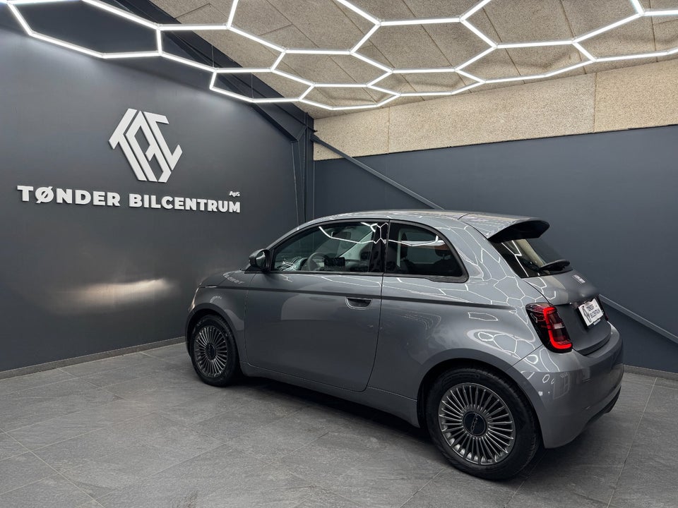 Fiat 500e 42 Icon 3d
