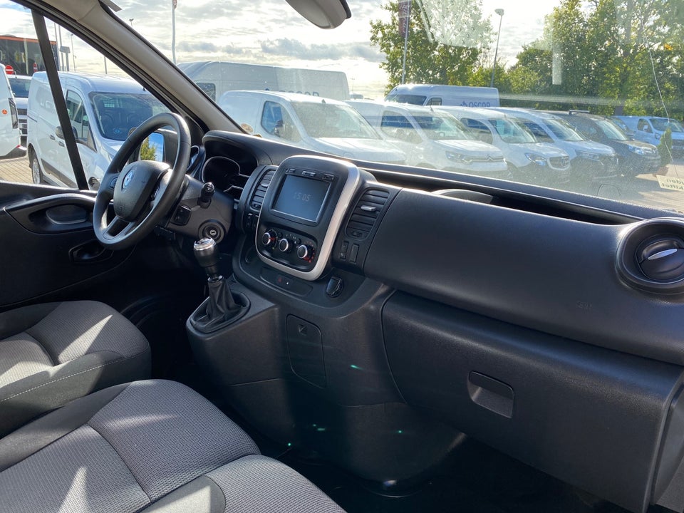 Renault Trafic T29 2,0 dCi 120 L2H1