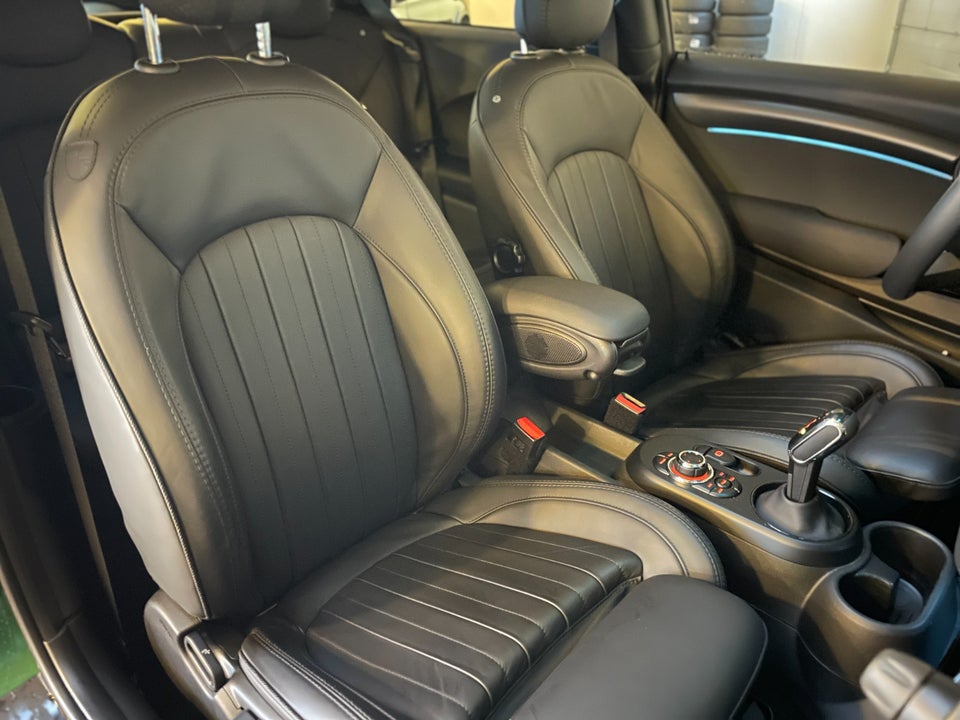 MINI Cooper SE Yours Trim 3d