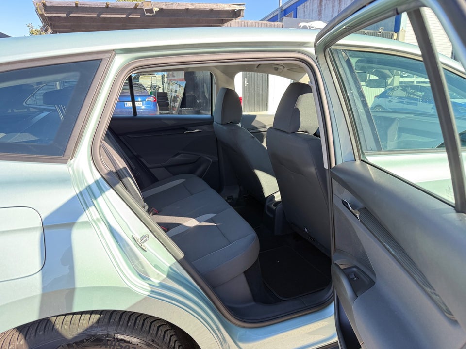 Skoda Enyaq 50 iV Loft 5d