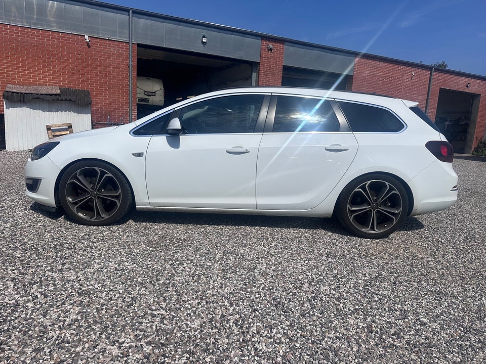 Opel Astra 1,6 CDTi 136 Enjoy Sports Tourer 5d