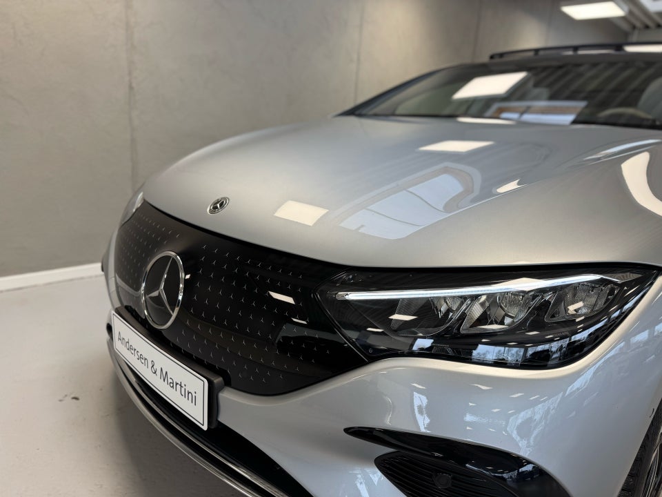 Mercedes EQE300 Electric Art 4d