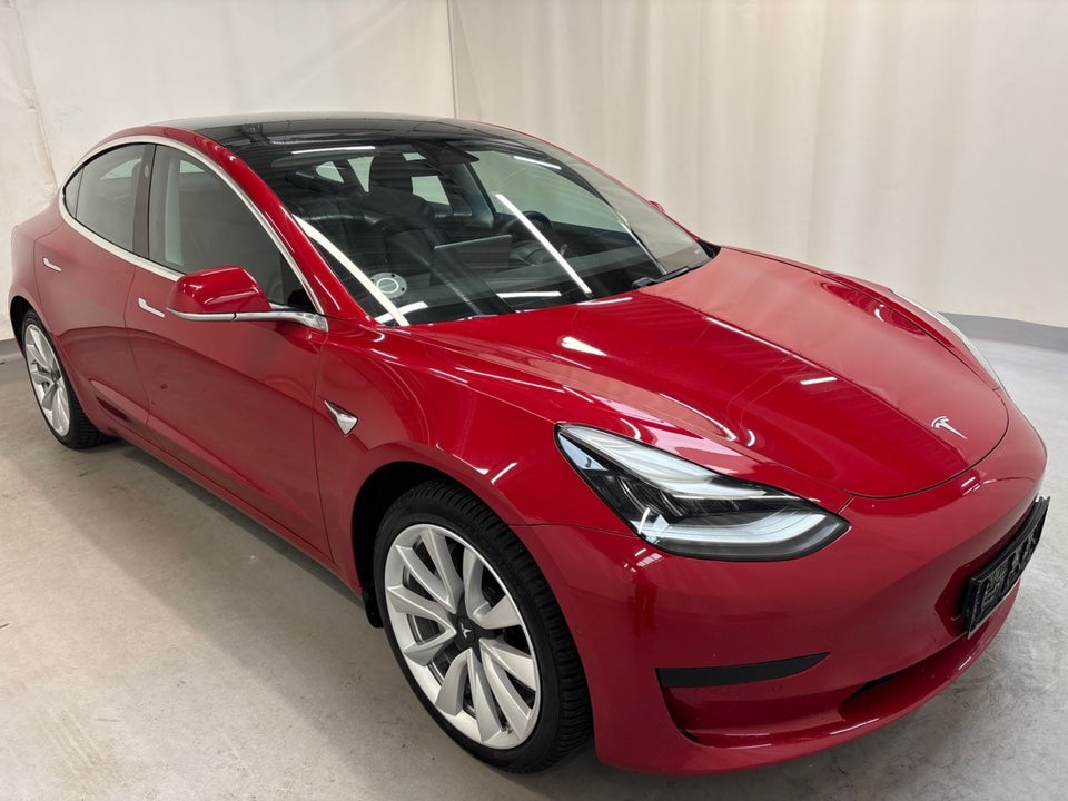 Tesla Model 3 Standard Range+ RWD 4d