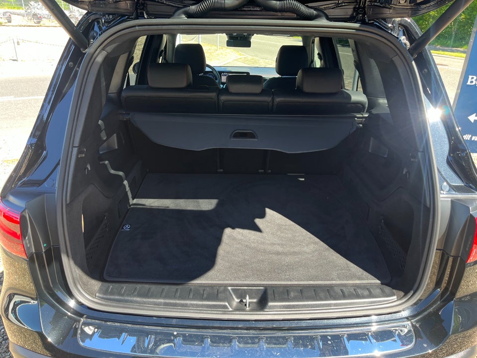 Mercedes EQB250+ AMG Advance 5d