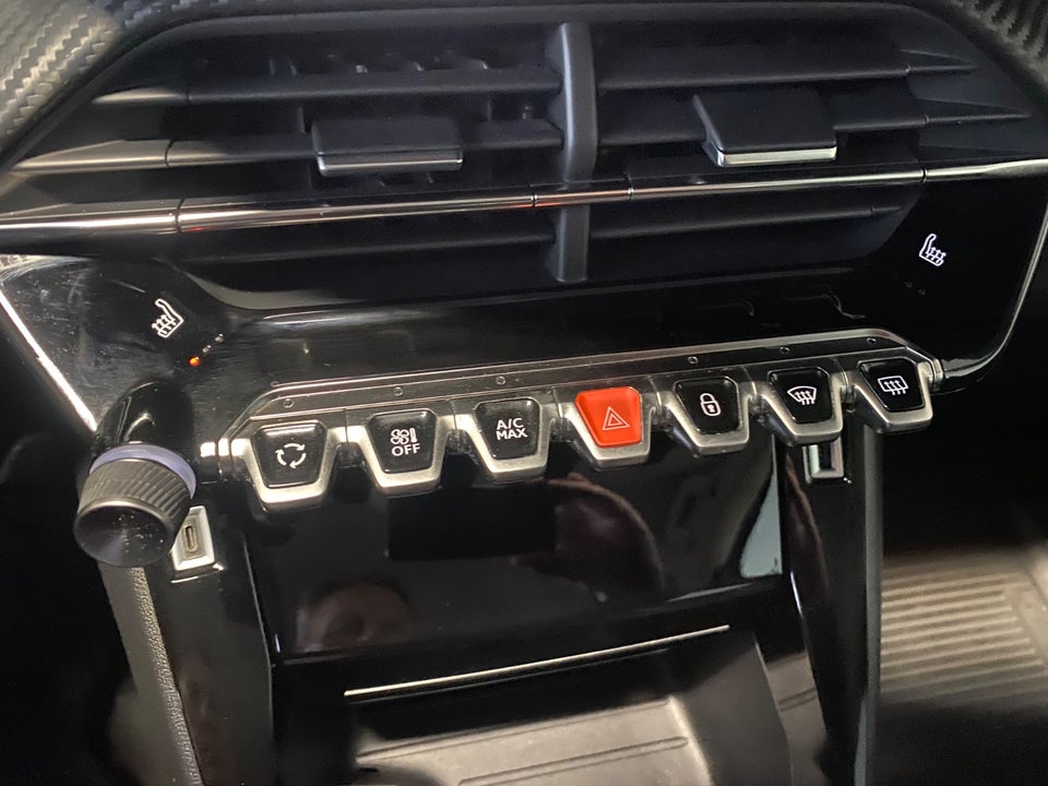 Peugeot e-2008 50 Active 5d