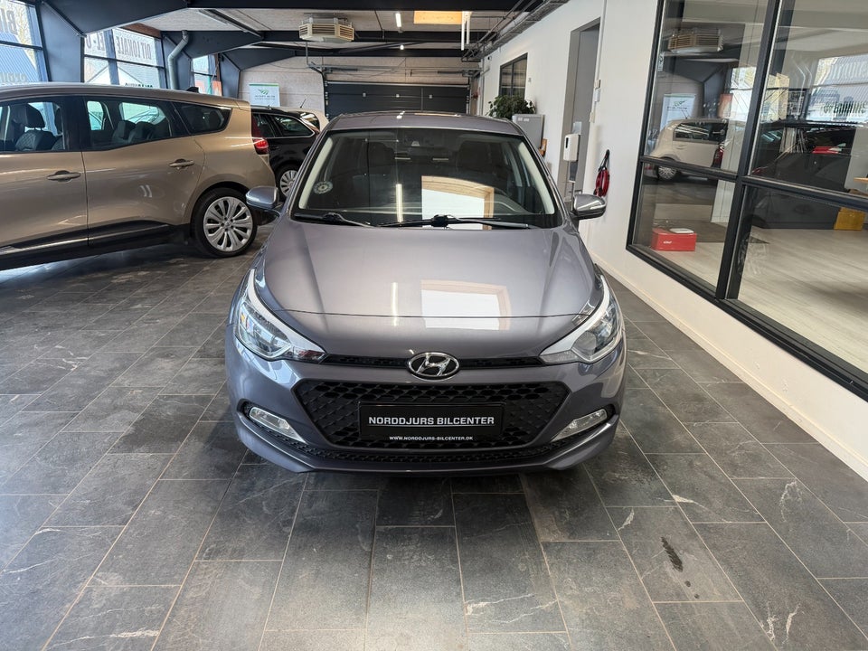 Hyundai i20 1,25 Vision 5d