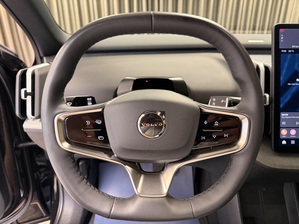 Volvo EX30 Extended Range Plus 5d