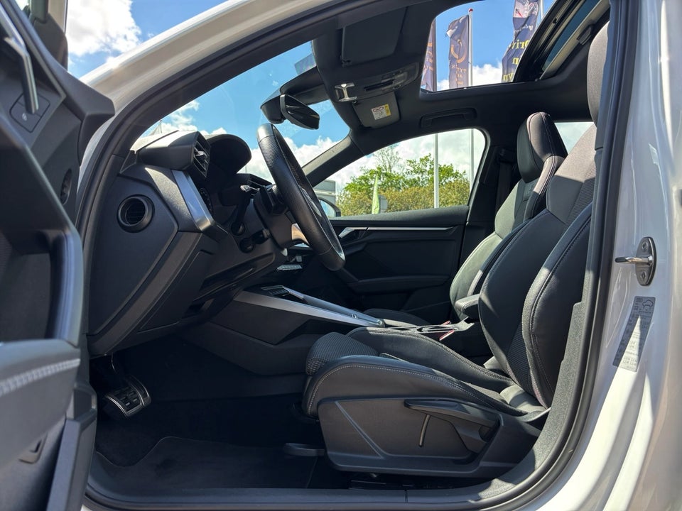 Audi A3 40 TFSi e S-line Sportback S-tr. 5d