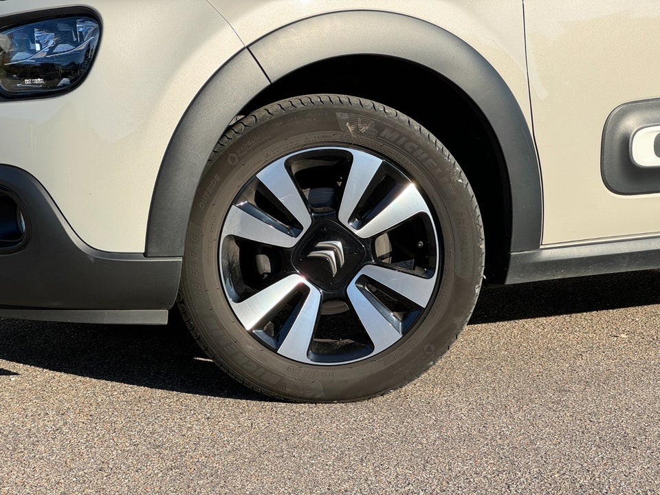 Citroën C3 1,2 PureTech 83 Shine 5d