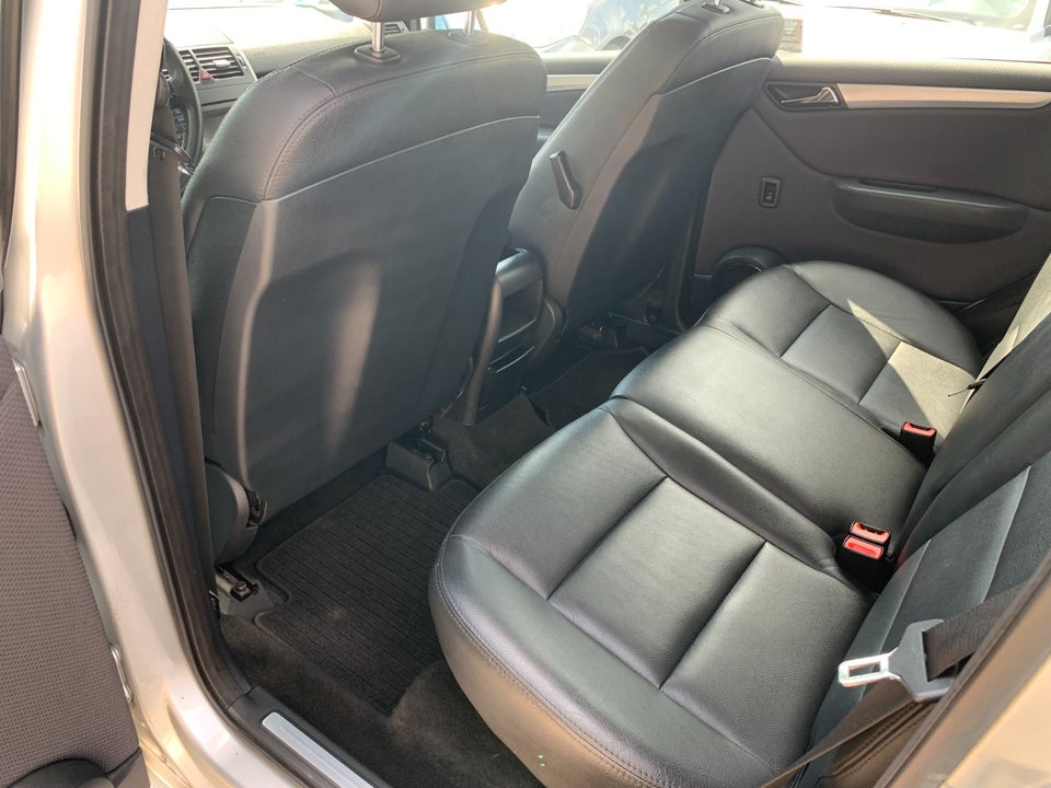 Mercedes A180 1,7 Avantgarde aut. BE 5d