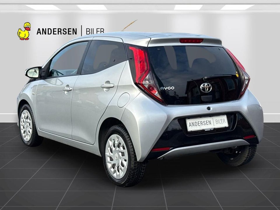 Toyota Aygo 1,0 VVT-i x-pression 5d