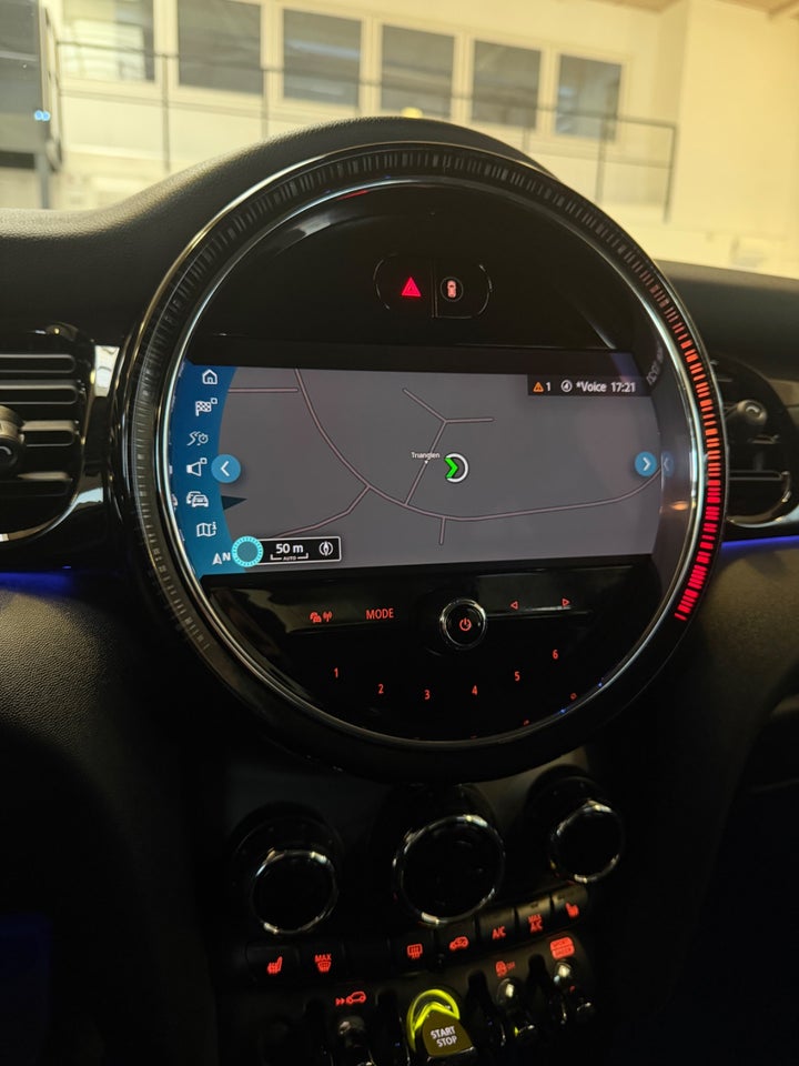 MINI Cooper SE Essential 3d