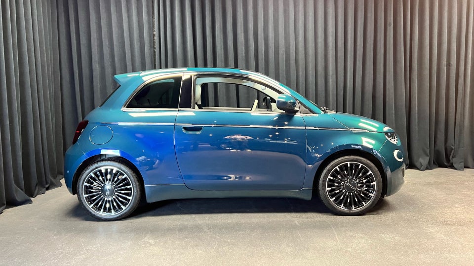 Fiat 500e 42 la Prima by Bocelli 3d