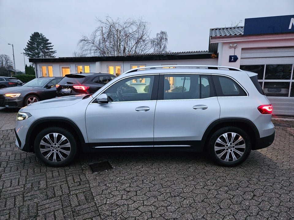 Mercedes EQB250 AMG Line 5d