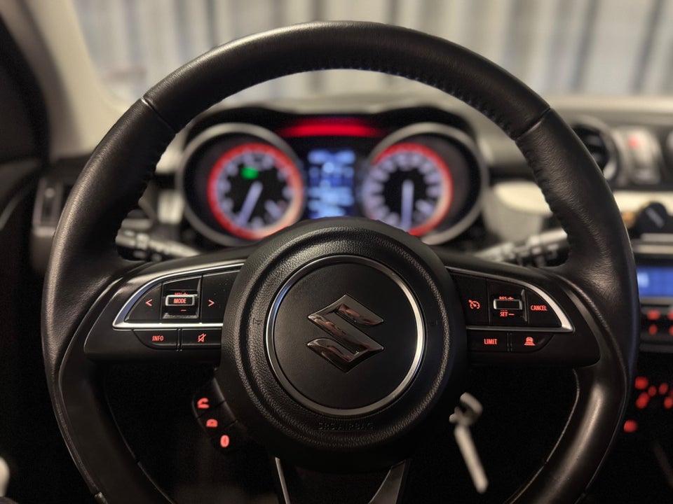 Suzuki Swift 1,2 Dualjet Action Gold 5d