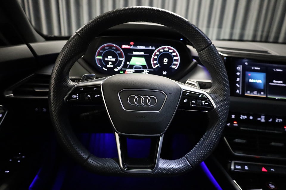 Audi e-tron GT quattro 4d