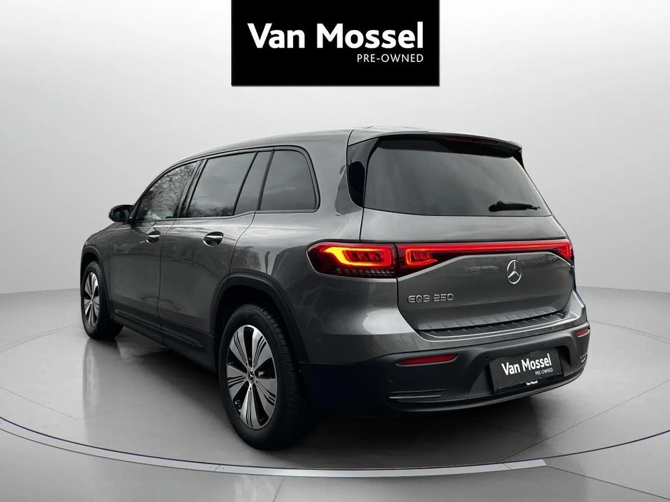 Mercedes EQB250 Progressive 5d