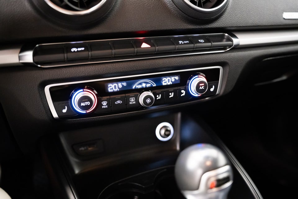Audi A3 30 TFSi Sport Sportback S-tr. 5d