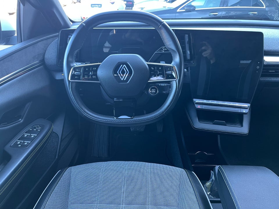 Renault Megane E-Tech 60 Techno 5d