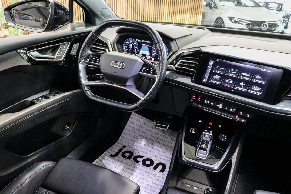 Audi Q4 e-tron 40 S-line 5d