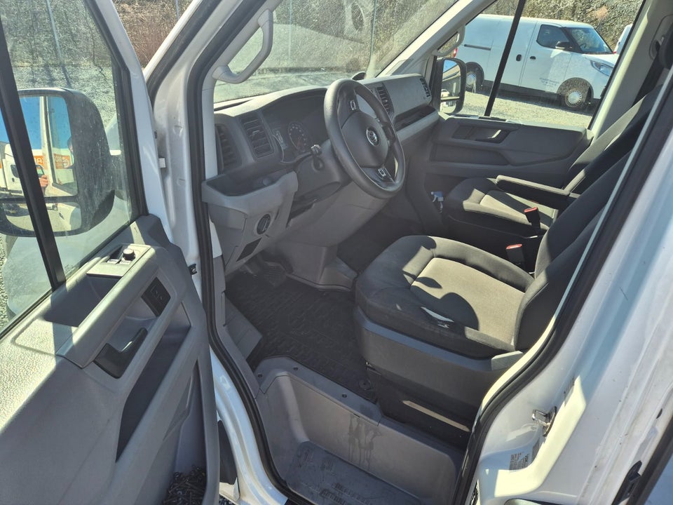 VW Crafter 35 2,0 TDi 140 Kassevogn L4H3 aut.