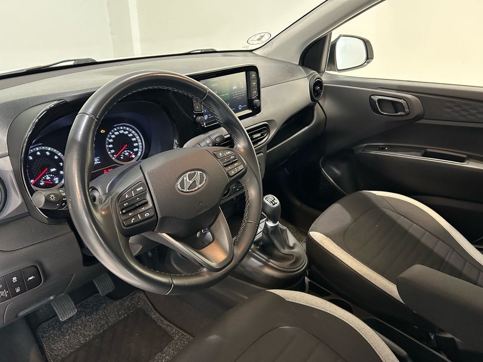 Hyundai i10 1,0 MPi Essential 5d