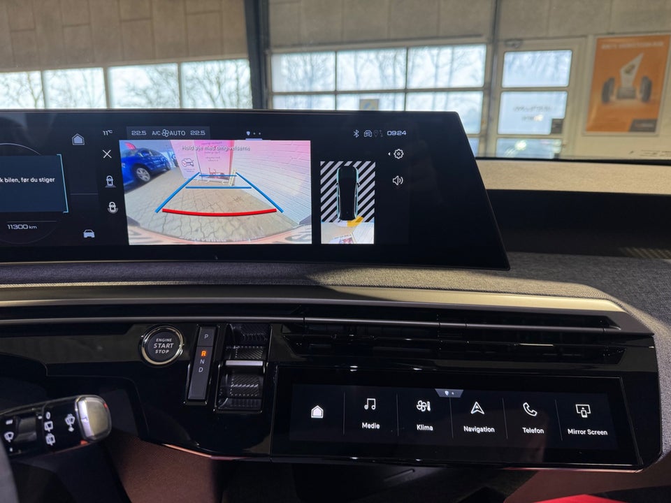 Peugeot e-5008 77 Allure 7prs 5d