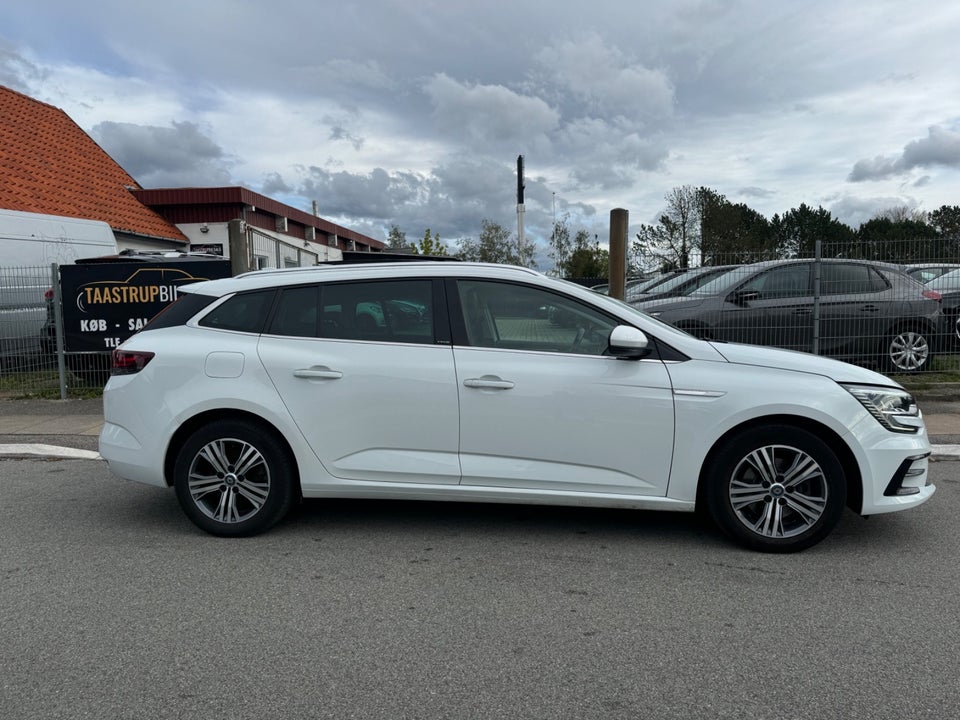 Renault Megane IV 1,6 E-Tech Intens Sport Tourer 5d