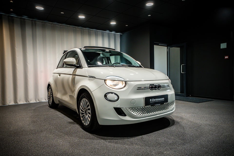 Fiat 500e 42 Icon Cabrio 2d