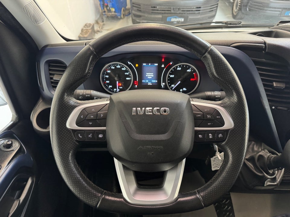 Iveco Daily 2,3 35S16 12m³ Van AG8