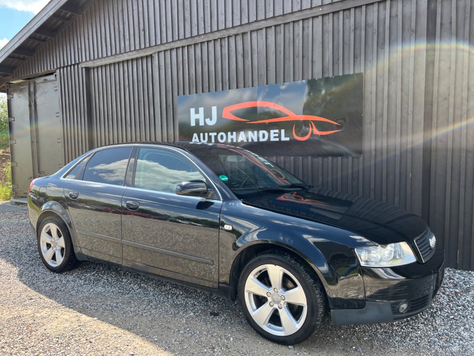 Audi A4 1,6  4d