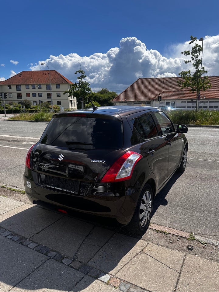 Suzuki Swift 1,2 Dualjet Style 5d