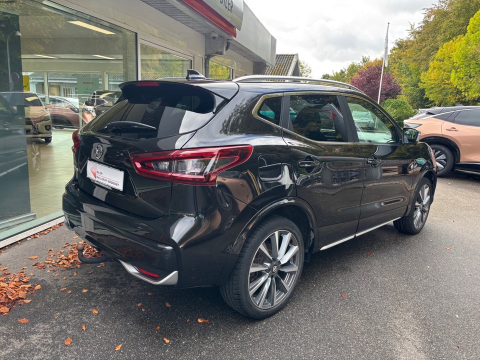 Nissan Qashqai 1,3 Dig-T 160 Tekna+ Dynamic DCT 5d
