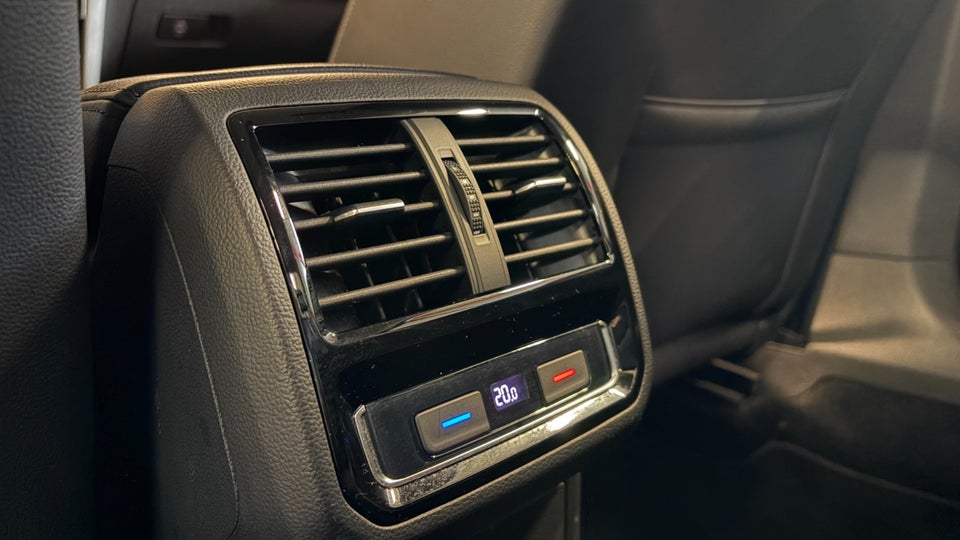 VW Passat 1,5 TSi 150 Elegance+ DSG 4d