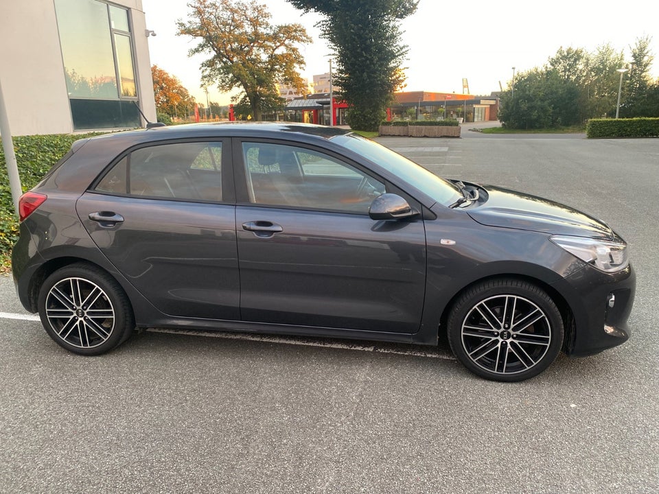 Kia Rio 1,0 T-GDi Comfort Pioneer 5d