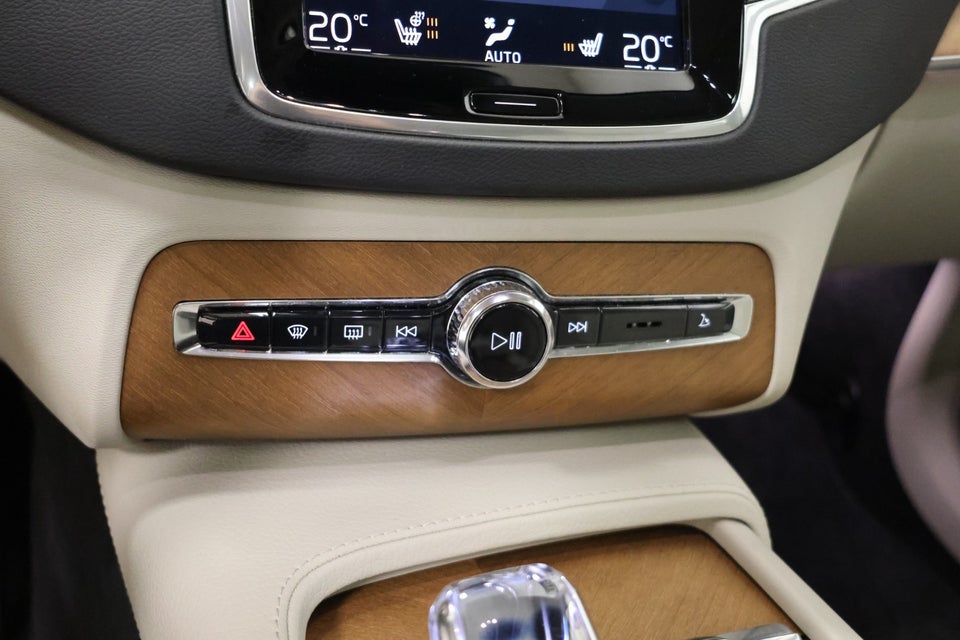 Volvo XC90 2,0 T8 ReCharge Inscription aut. AWD 7prs 5d