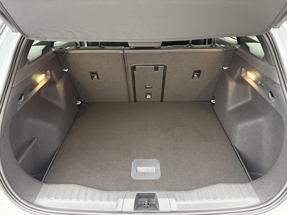 Ford Explorer 77 Premium Extended Range 5d