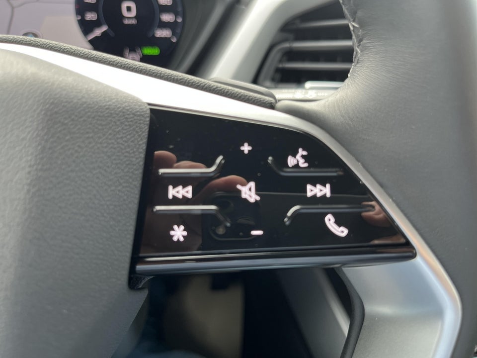 Audi Q4 e-tron 45 Progress 5d