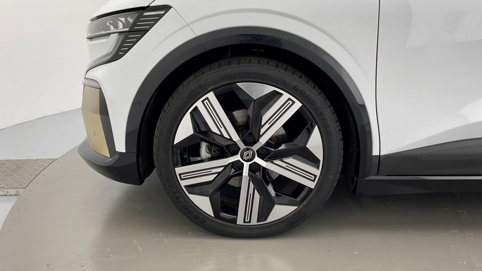 Renault Megane E-Tech 60 Iconic 5d