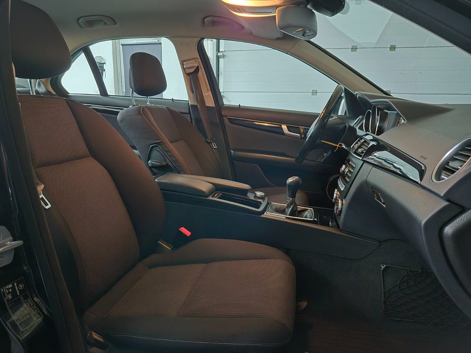 Mercedes C180 2,2 CDi Avantgarde BE 4d